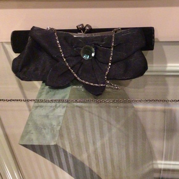 🛍️2 for $35🛍️⬇️Price Drop⬇️Evening black organza clutch with 2 chainlinks - Picture 8 of 9